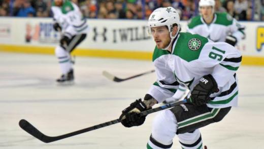 Dallas’ Tyler Seguin scores beautiful top shelf goal vs. Chicago