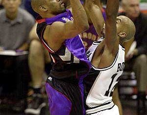 Vince Carter vs. Bruce Bowen (A historic look into the many scuffles between the two)