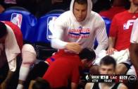 Wow: Blake Griffin jokingly violates trainer during Nets game