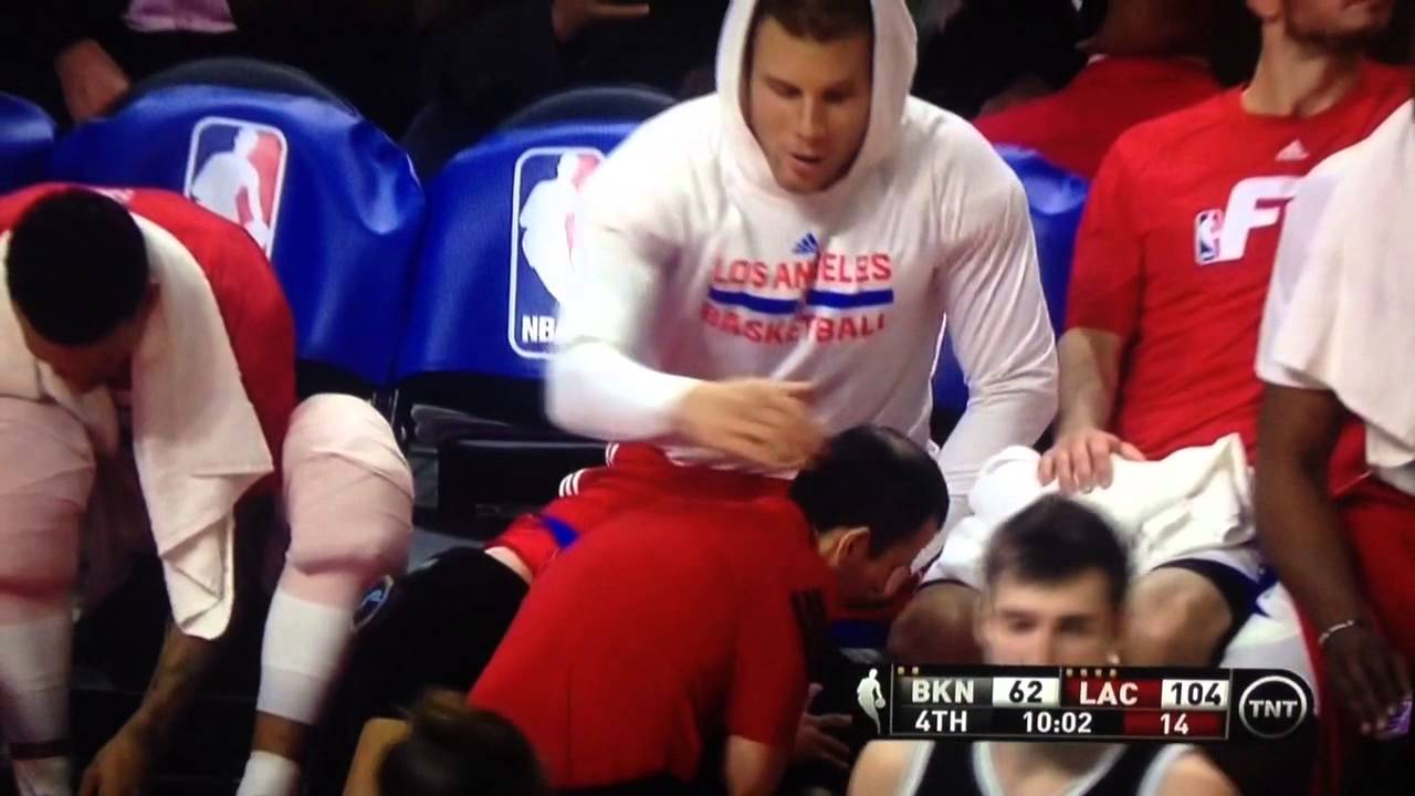 Wow: Blake Griffin jokingly violates trainer during Nets game