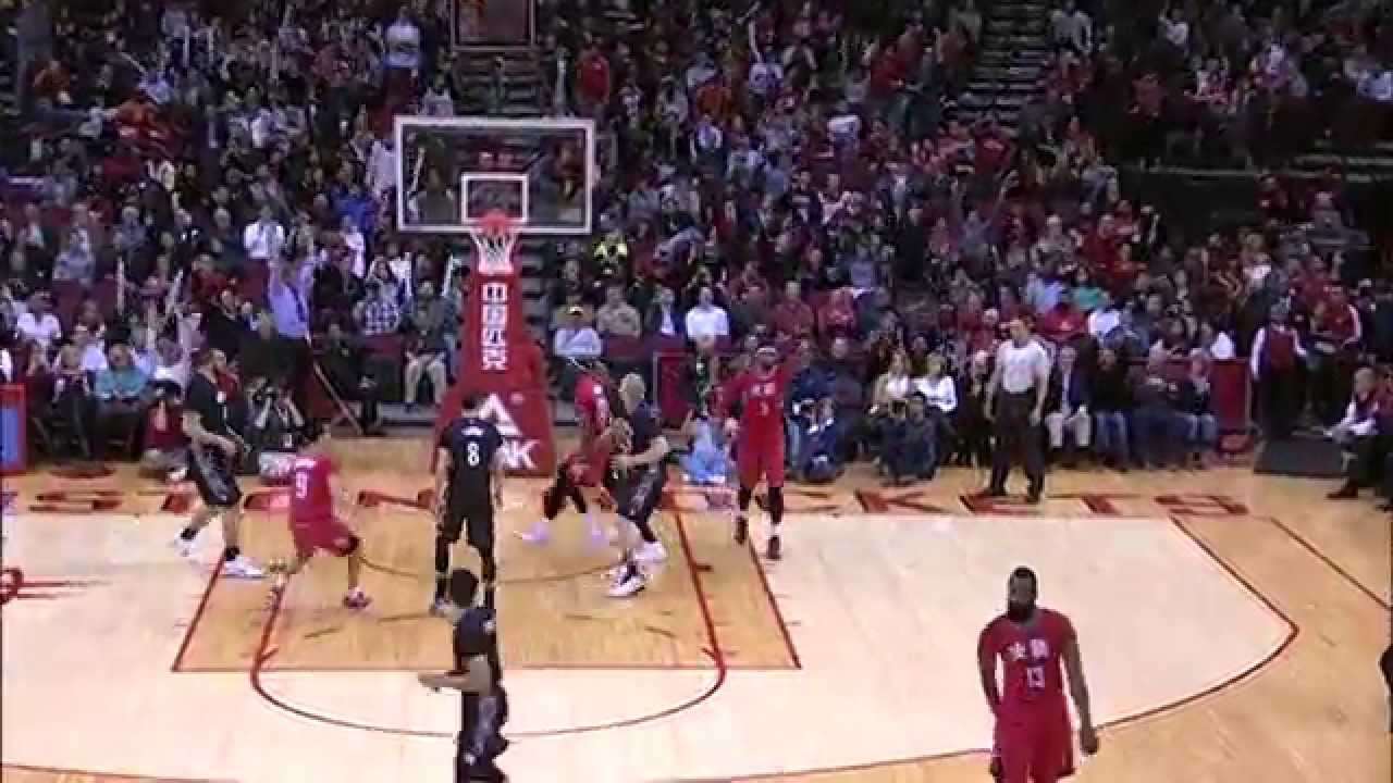 James Harden drops Ricky Rubio, hits a 3-pointer & does a shimmy