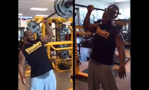 James Harrison does one handed 135 LB barbell shoulder press