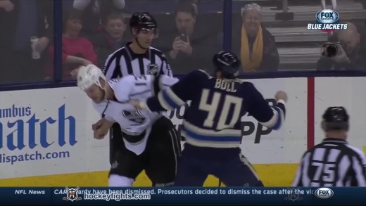 Kyle Clifford (Los Angeles) & Jared Boll (Columbus) drop the gloves