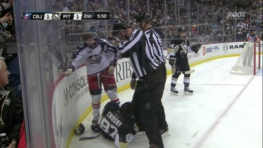 Sidney Crosby drops gloves against Blue Jackets’ center Brandon Dubinsky