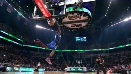 Victor Oladipo sings “New York, New York” & converts 360-Reverse Dunk