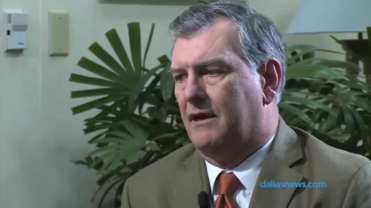 Dallas Mayor Mike Rawlings voices his displeasure with Greg Hardy signing