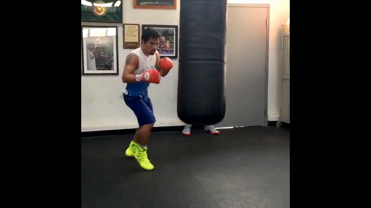 Manny Pacquiao training on heavy bag with 10 punch combos