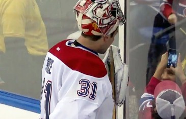 Montreal Canadiens goalie Carey Price takes selfie with kid during game