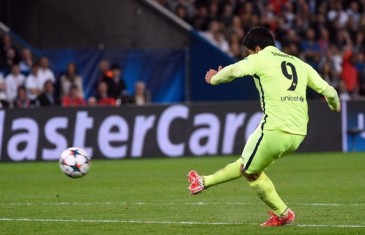 Luis Suárez ‘megs David Luiz and Scores a Beauty in Champions League Game against PSG