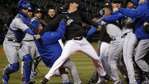 Bench clearing brawl in White Sox & Royals game