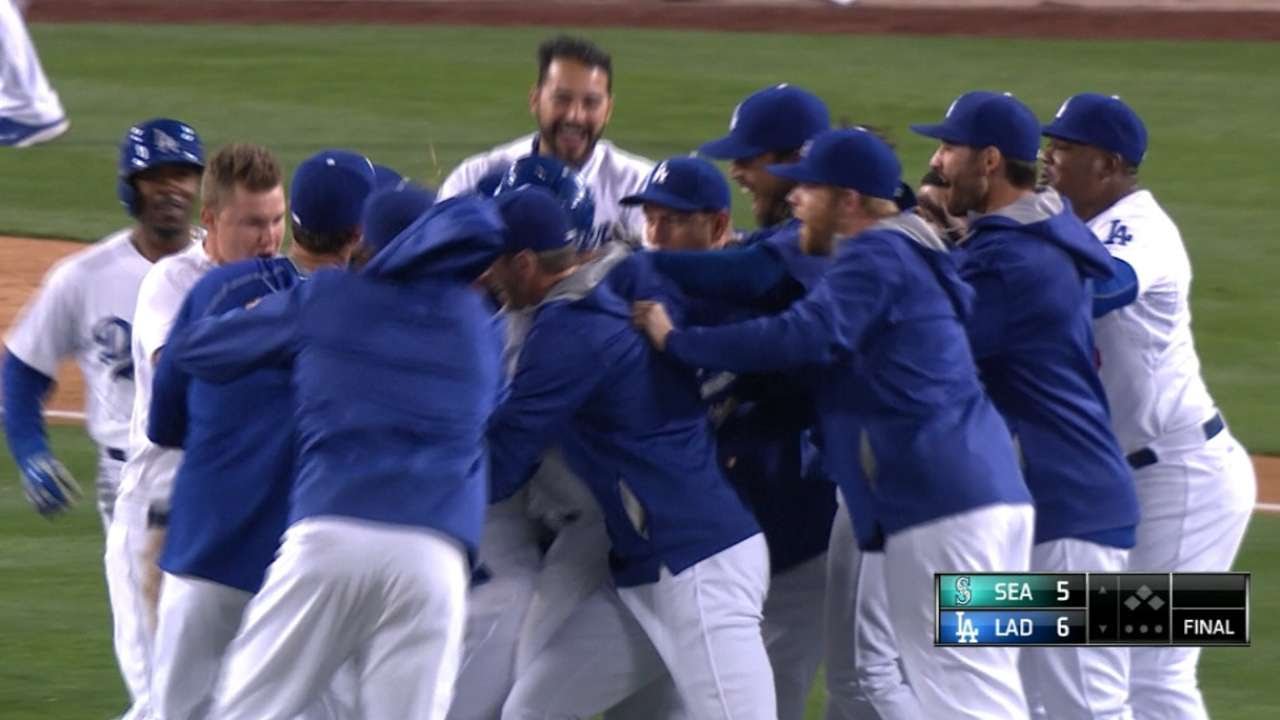 Howie Kendricks singles & the Dodgers walk off in back to back nights