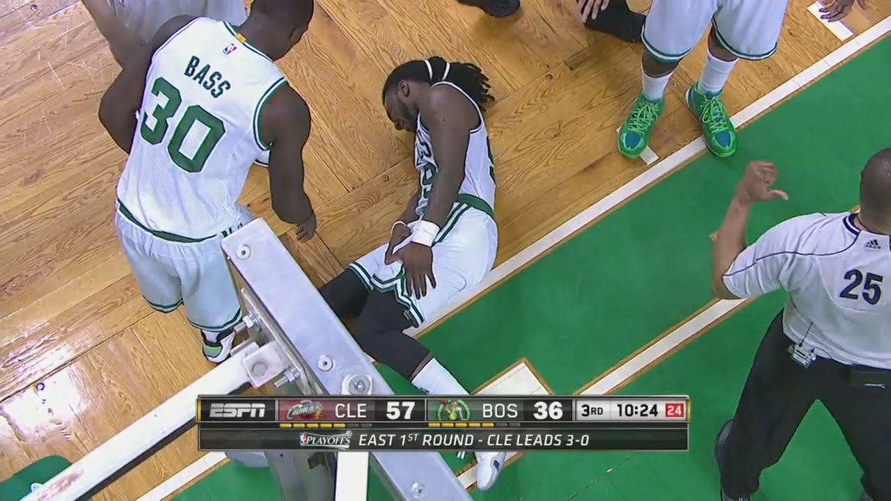 JR Smith drills Jae Crowder in the face