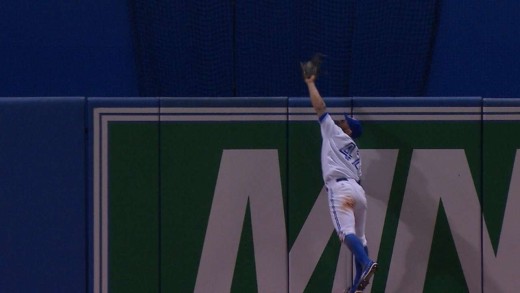 Kevin Pillar brings back the homer for an instant classic robbery