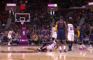 Kyrie Irving knocks down half court heave to beat the buzzer