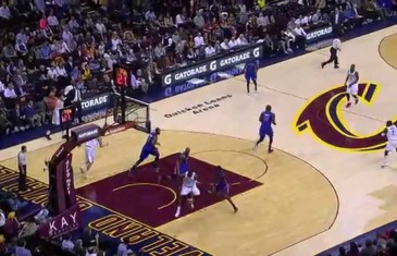 LeBron James drops the behind the back no look dime