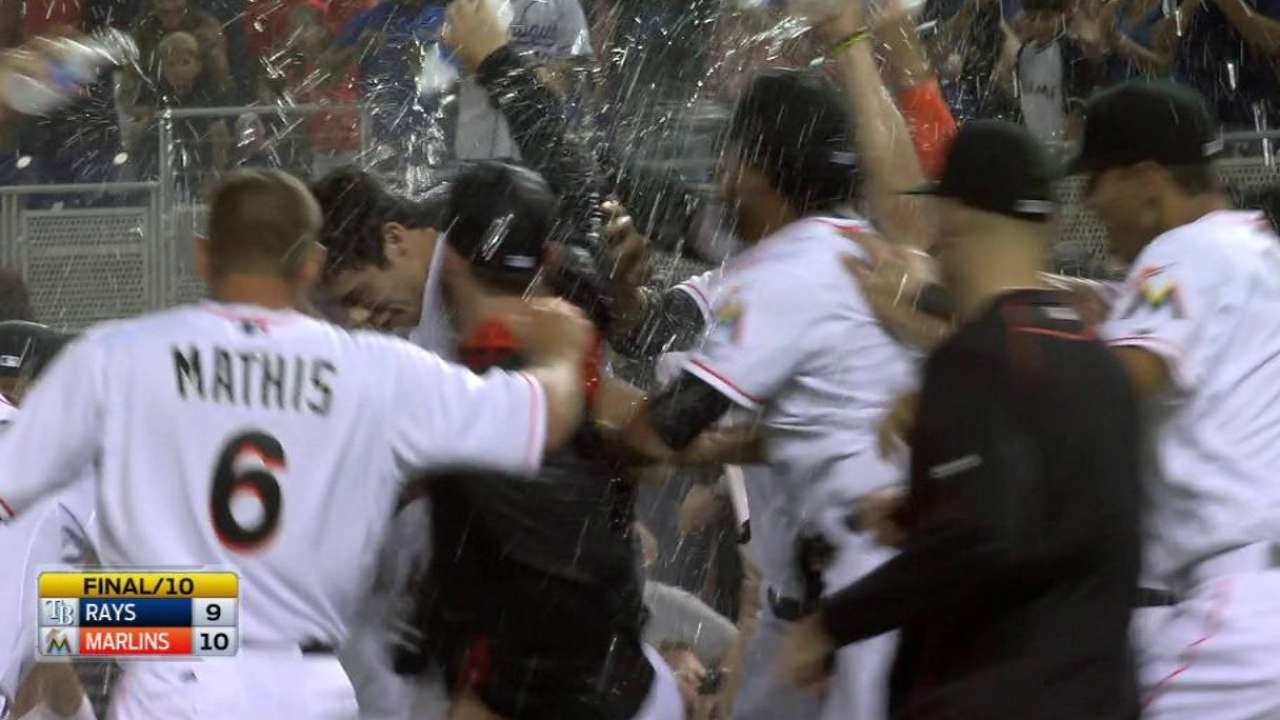Marlins walk off in 10th on Christian Yelich's single