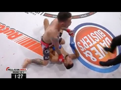 MMA fighter realizes his opponent is unconscious before ref