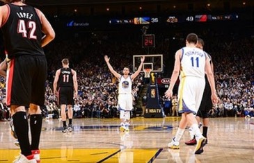 Stephen Curry breaks NBA record with 273rd 3-Pointer of Season