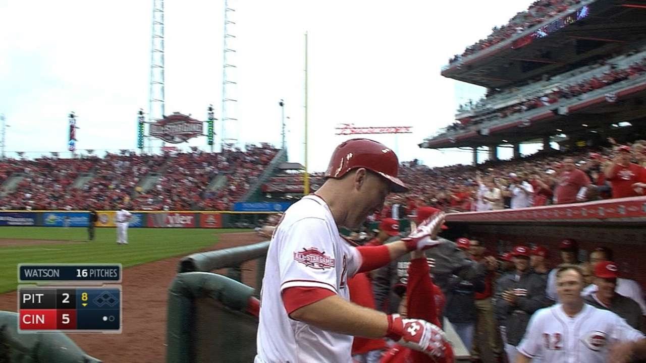Todd Frazier belts three run homer to give the Reds the win