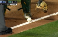 Chase Headley lays down a perfectly placed bunt
