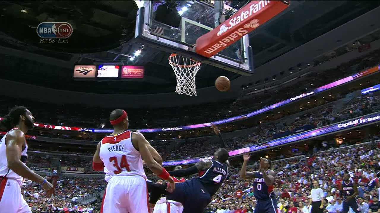 Paul Millsap with a sweet crossover & reverse layup finish