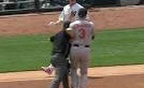 Umpire punches Ryan Flaherty during out call