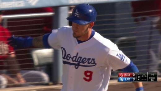 Yasmani Grandal hits a walk-off homer in the 13th