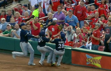 3 Milwaukee Brewers collide on attempted foul grab