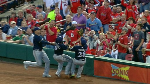 3 Milwaukee Brewers collide on attempted foul grab