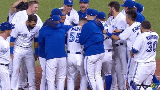 Edwin Encarnacion launches a walk-off two-run shot