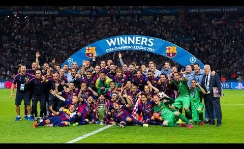 FC Barcelona lift the Champions League trophy