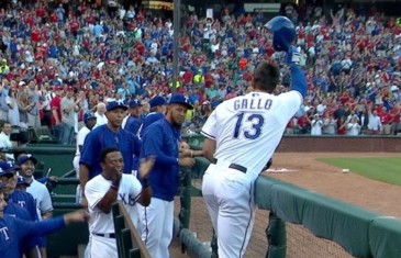 Joey Gallo belts his first career homer in debut