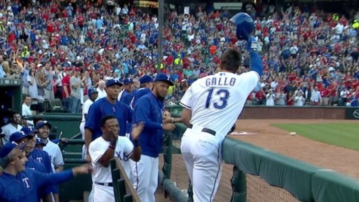 Joey Gallo belts his first career homer in debut