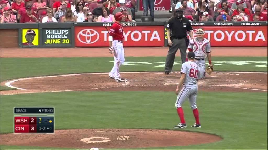 Joey Votto walks on a 3 ball count & no one notices