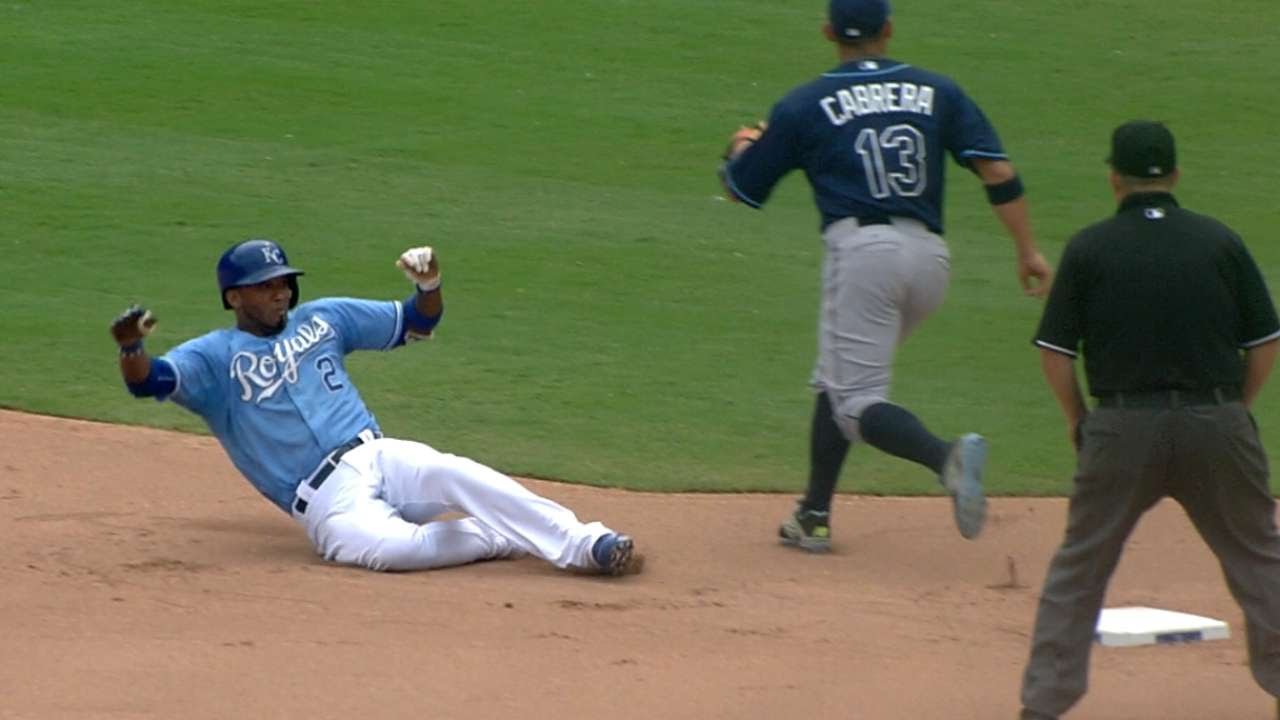 Alcides Escobar gets the extremely rare bunt double