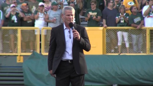 Brett Favre’s emotional return to Lambeau Field