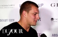 Host Jordan Duffy flirts with Rob Gronkowski during interview