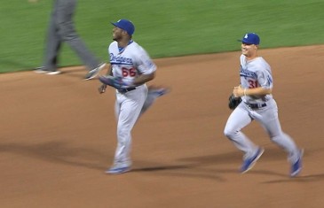 Joc Pederson & Yasiel Puig race each other to the dugout