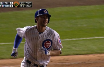 Kris Bryant walks it off for the Cubs with a two-run homer