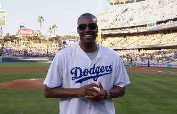 Paul Pierce throws out first pitch at Dodgers game & gets booed