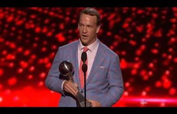 Peyton Manning wins best Record-Breaking Performance at the 2015 ESPYS