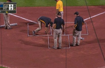 Pittsburgh groundscrew forgets to paint batters’ boxes