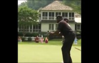 Shaquille O’Neal shoots a golf ball like a free throw into the hole