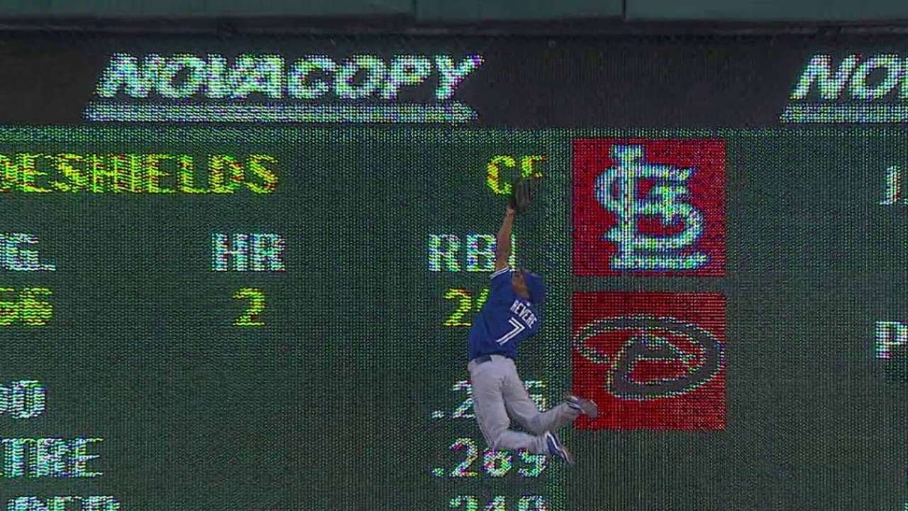 Catch Of The Week: Ben Revere makes leaping grab against the wall