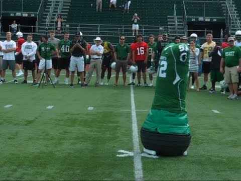 Fascinating: Dartmouth football practices with 