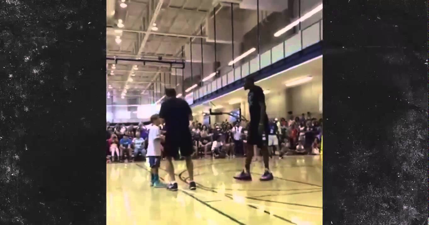 Kevin Durant moon swats little kids shot at basketball camp