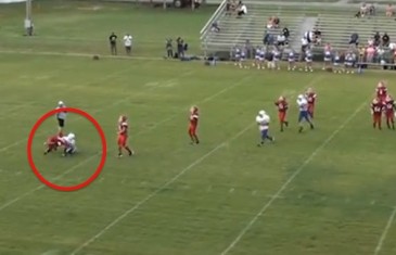 Impressive: Middle School QB avoids sack & throws TD pass down field