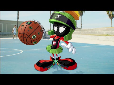Space Jam Hype: Blake Griffin & Marvin the Martian have a dunk off
