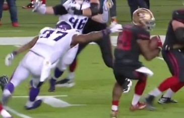49ers RB Carlos Hyde with a beautiful spin move for touchdown