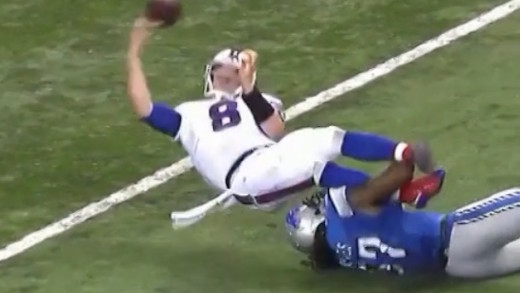 What In The Hell: Bills QB Matt Simms with an unforgivable fumble throw